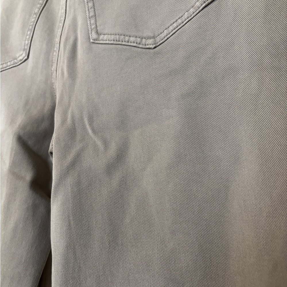SO Greige Barrel Jeans